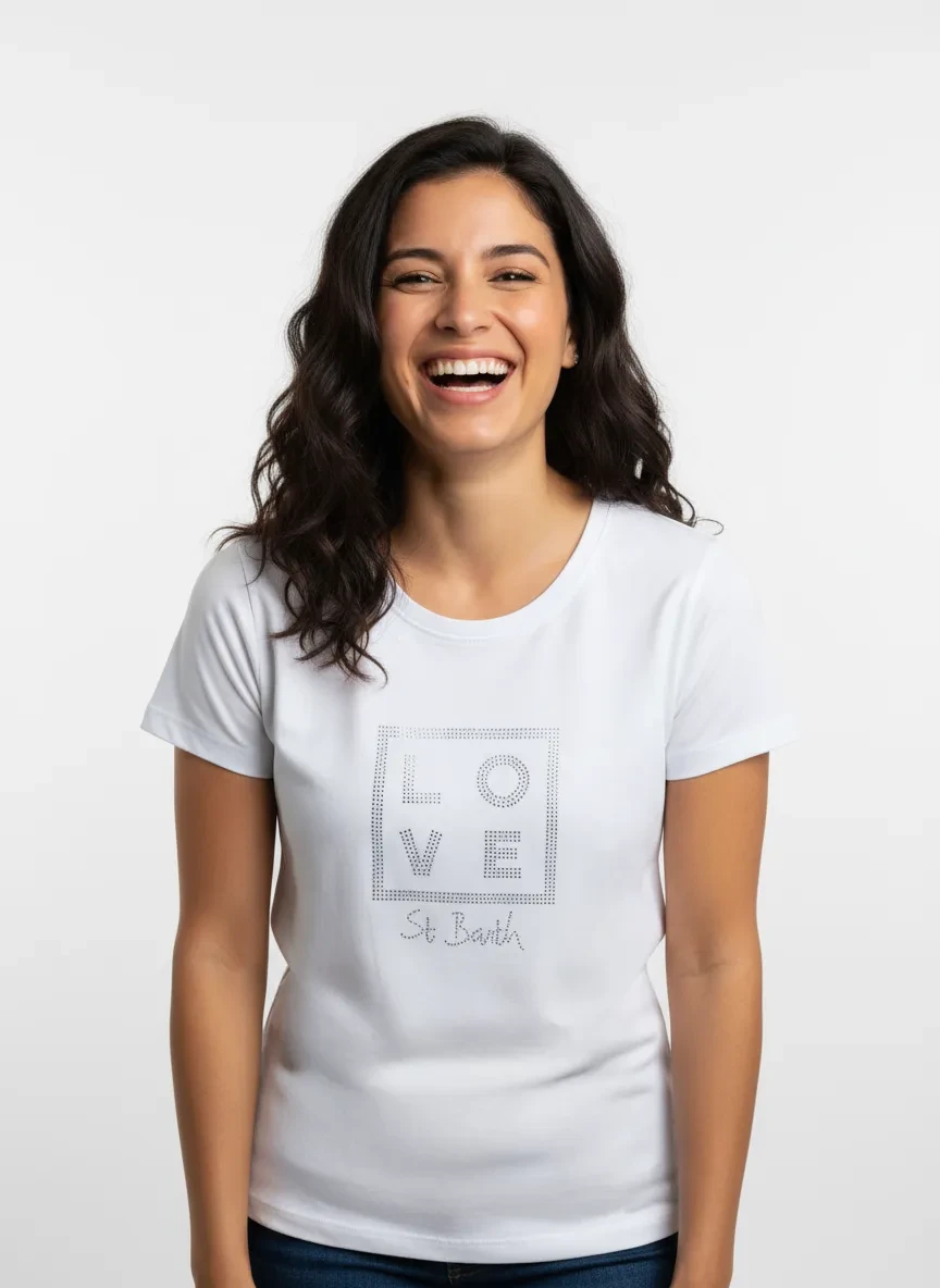 Pearls, glitter & glam – Meet the new LOVE essential!